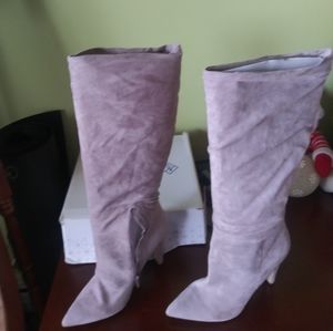 Used light pink ladies booties